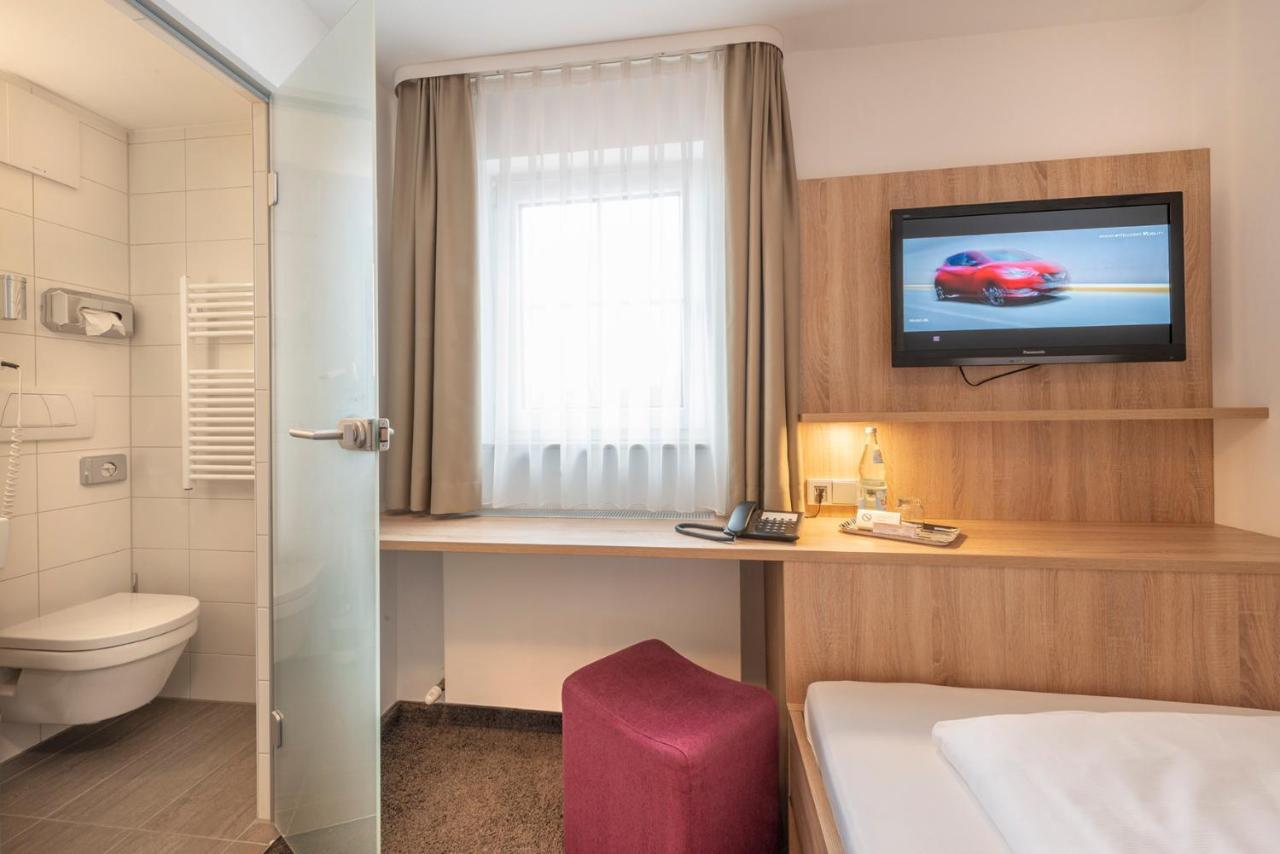 היילברון Hotel Gasthof Zum Roessle מראה חיצוני תמונה
